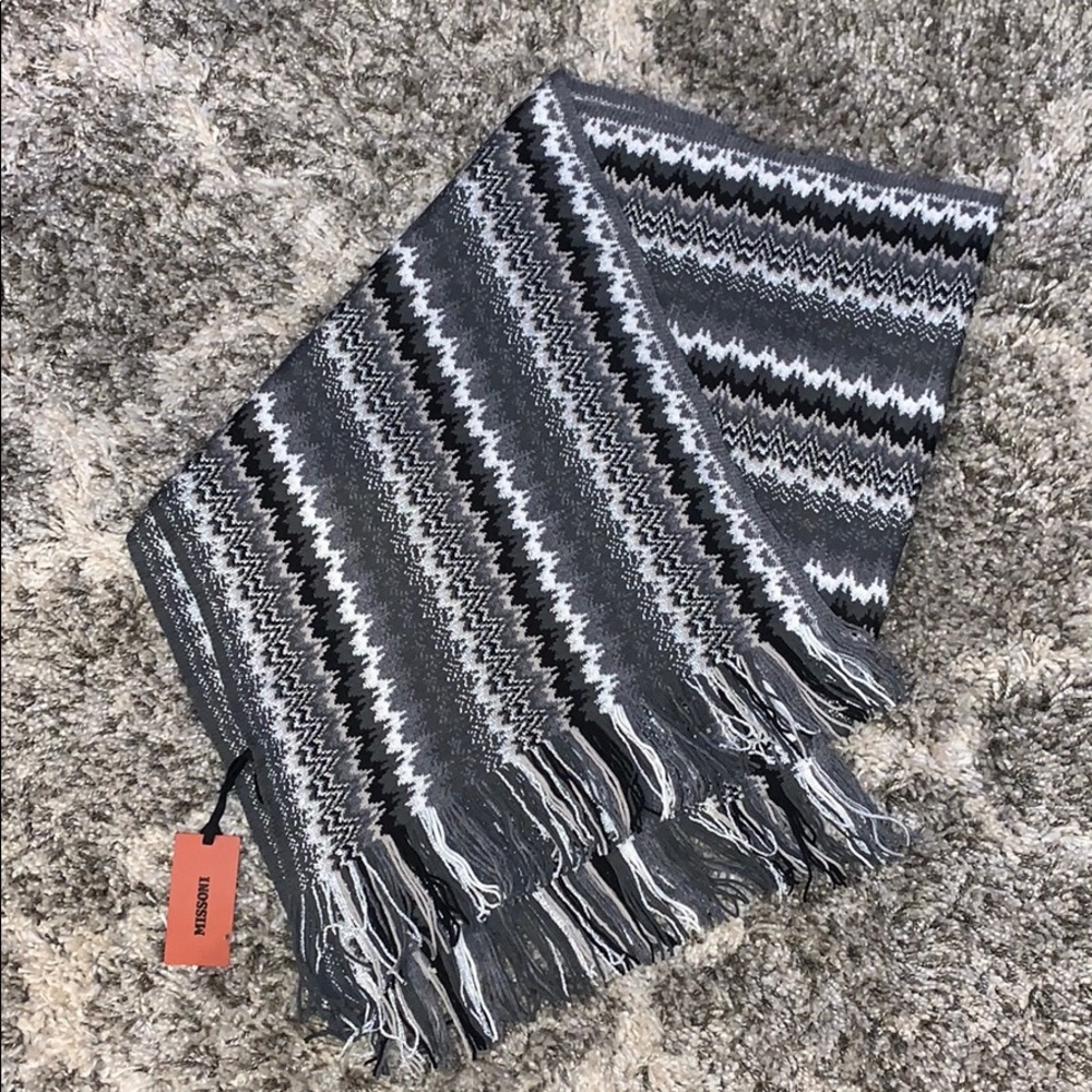 Missoni Scarf BNWT🖤 - Picture 7 of 7